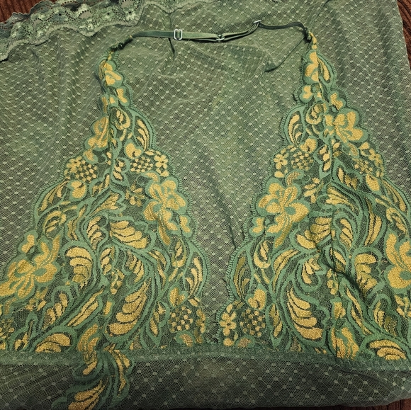 Frederick's of Hollywood lingerie - Picture 3 of 4